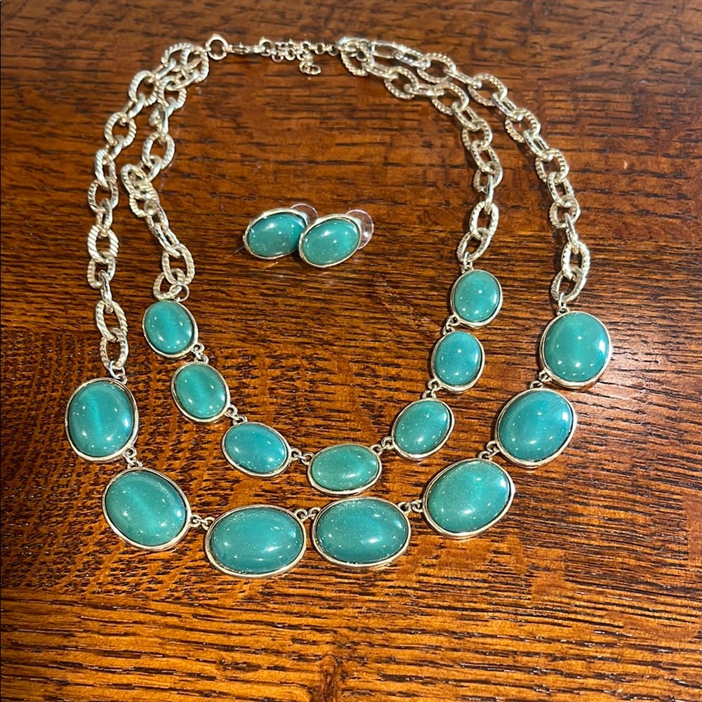 Elegant Silver and Turquoise Necklace and Earring Set